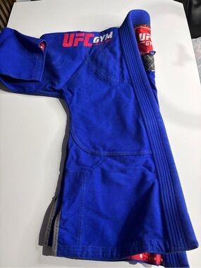 UFC GYM Blue Kingz Gi Size A1 Excellent condition